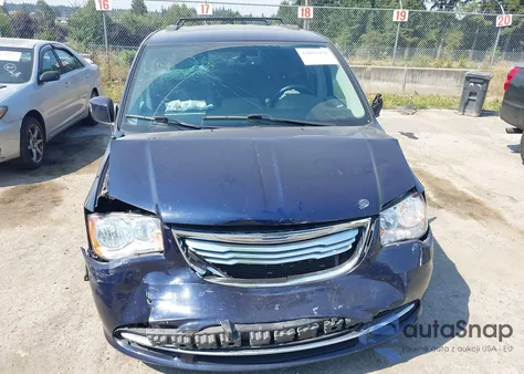 2015 Chrysler Town & Country Touring from USA, damaged, VIN 2C4RC1BG4FR655047